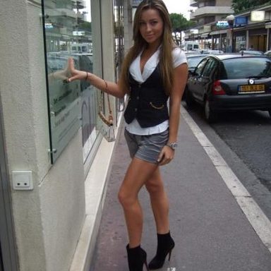 Ashley Leggat