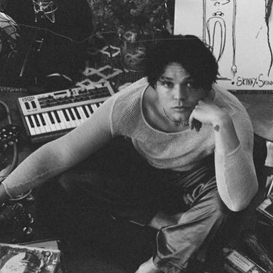Ashton Irwin photo 22