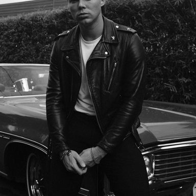 Ashton Irwin