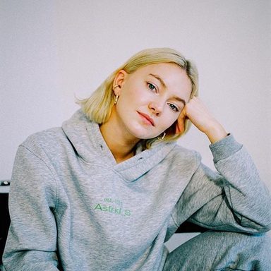 Astrid S photo 17
