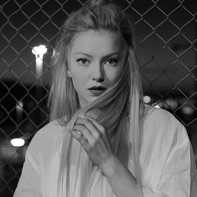 Astrid S photo 22