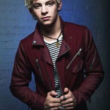 Austin And Ally photo 10