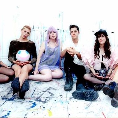 Austra photo 12