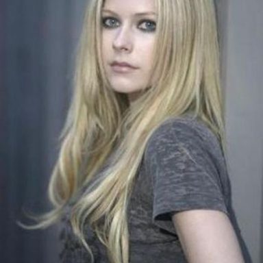 Avril Lavigne photo 223