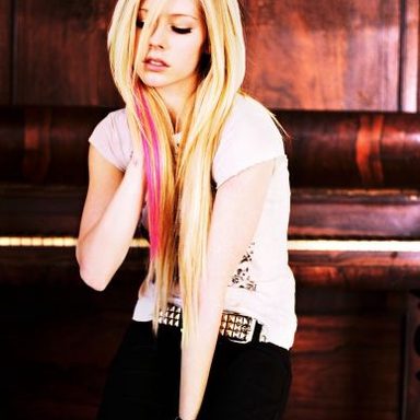 Avril Lavigne photo 421