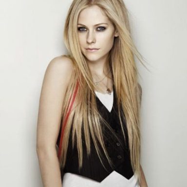 Avril Lavigne photo 329