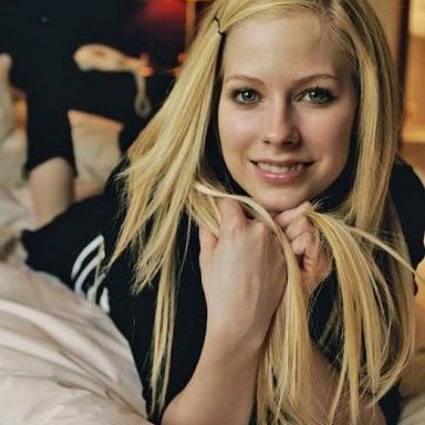 Avril Lavigne photo 427