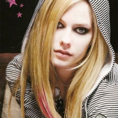 Avril Lavigne photo 172