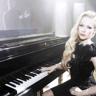 Avril Lavigne photo 80