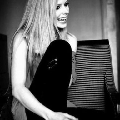Avril Lavigne photo 152