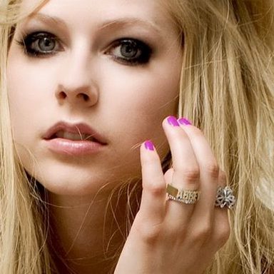 Avril Lavigne photo 348