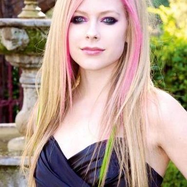 Avril Lavigne photo 98