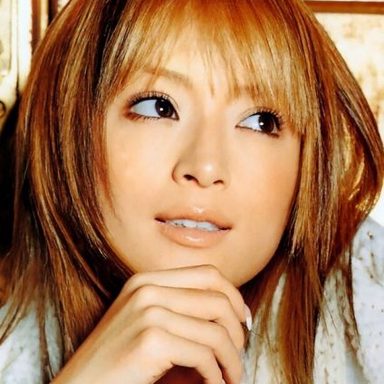 Ayumi Hamasaki photo 14