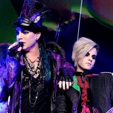 Adam Lambert photo 31