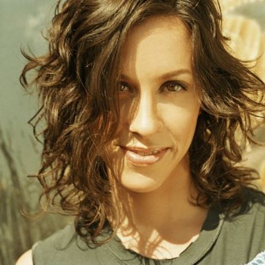 Alanis Morissette photo 33