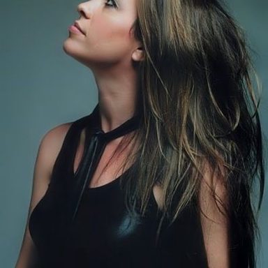 Alanis Morissette photo 60