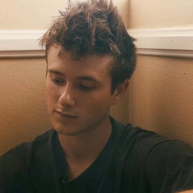Alec Benjamin photo 10