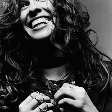 Alanis Morissette photo 82