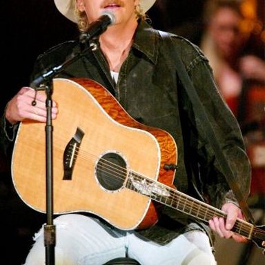 Alan Jackson photo 9