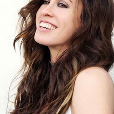 Alanis Morissette photo 47