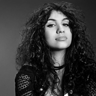 Alessia Cara photo 25