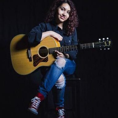 Alessia Cara photo 13