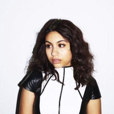 Alessia Cara photo 12