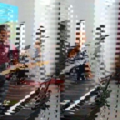 Banda Gennesis photo 20