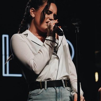 Bea Miller photo 25