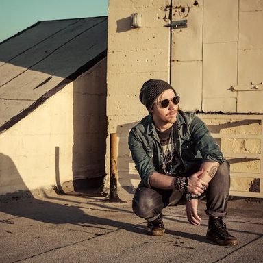 Beau Black photo 9