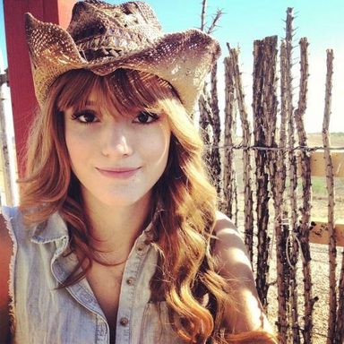 Bella Thorne photo 18