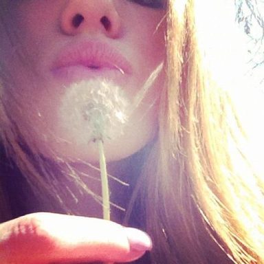 Bella Thorne photo 16