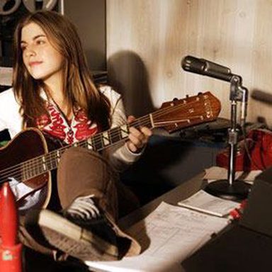 Bethany Dillon photo 9