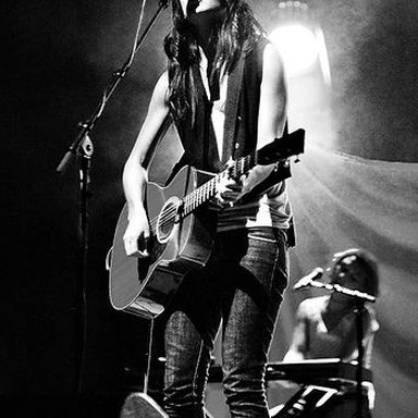 Brooke Fraser photo 13