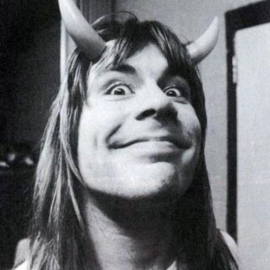 Bruce Dickinson photo 11