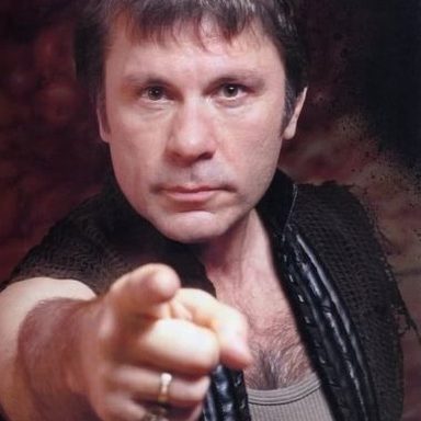 Bruce Dickinson photo 24