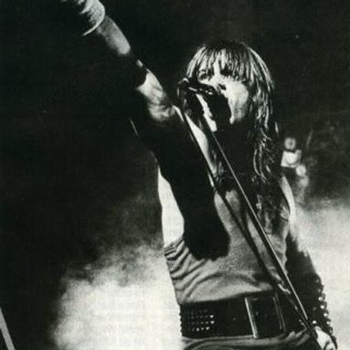 Bruce Dickinson photo 21