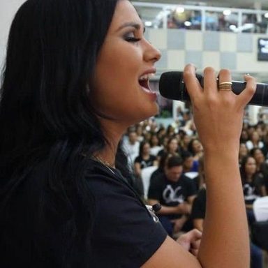 Bruna Olly photo 64