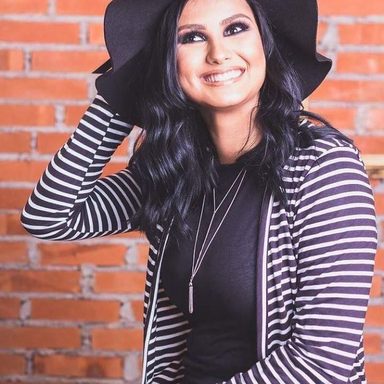 Bruna Olly photo 50