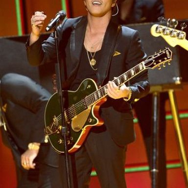 Bruno Mars photo 51