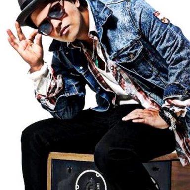 Bruno Mars photo 69