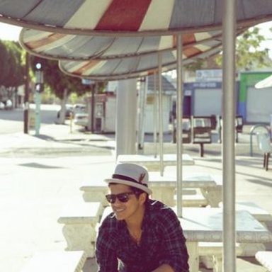Bruno Mars photo 94