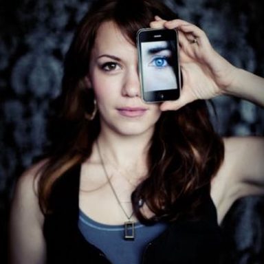 Bethany Joy Lenz photo 14