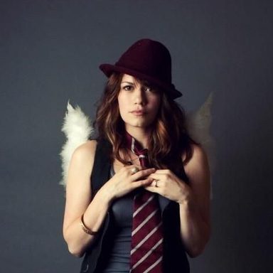 Bethany Joy Lenz photo 15