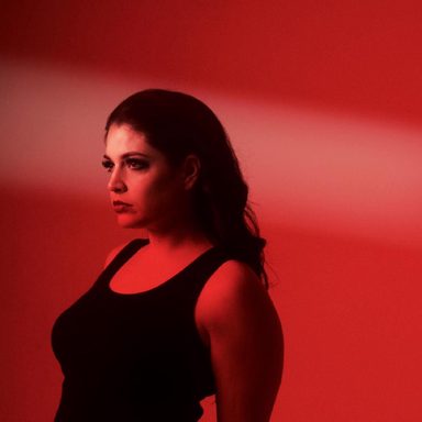 Beth Crowley photo 102