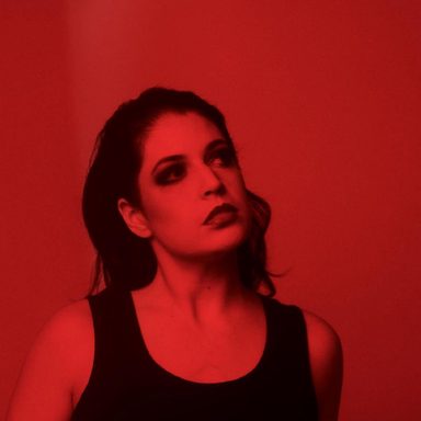 Beth Crowley photo 104