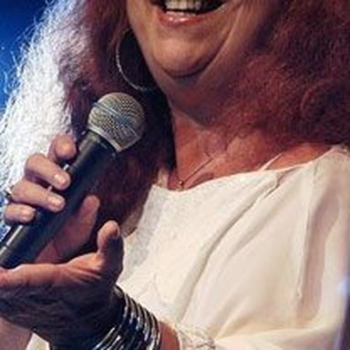 Beth Carvalho photo 9