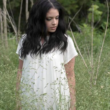 Beth Crowley photo 134