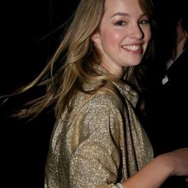 Bridgit Mendler photo 30