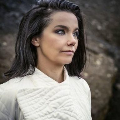 Björk photo 16